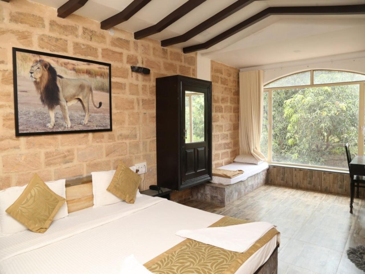 Gir Lions Paw Resort With Swimming Pool Sasan Gir Zewnętrze zdjęcie