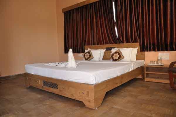 Gir Lions Paw Resort With Swimming Pool Sasan Gir Zewnętrze zdjęcie
