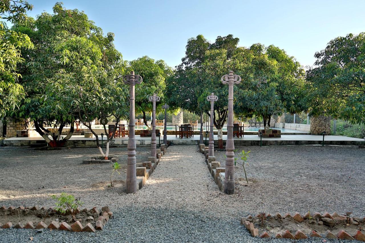 Gir Lions Paw Resort With Swimming Pool Sasan Gir Zewnętrze zdjęcie