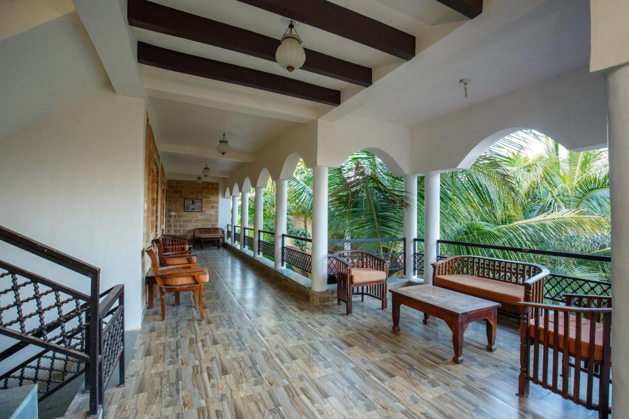 Gir Lions Paw Resort With Swimming Pool Sasan Gir Zewnętrze zdjęcie